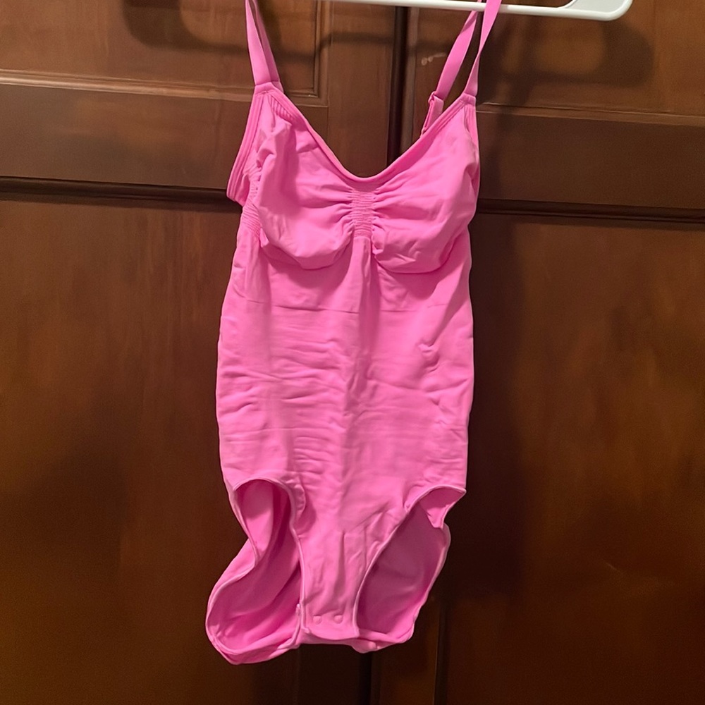 SKIMS bodysuit. Size L/XL